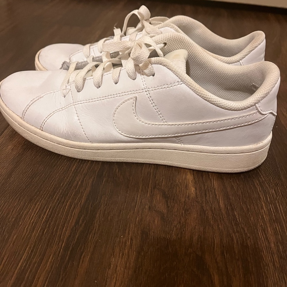 Womens Nike white sneakers size 10
